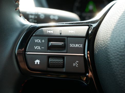 Certified 2024 Honda HR-V Sport image 31