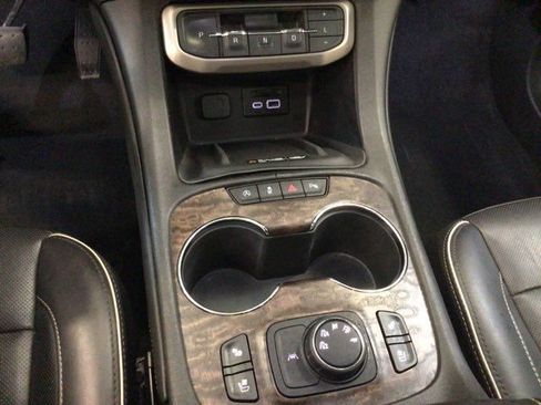 Used 2020 GMC Acadia Denali w/ Trailering Package AWD/4WD image 27
