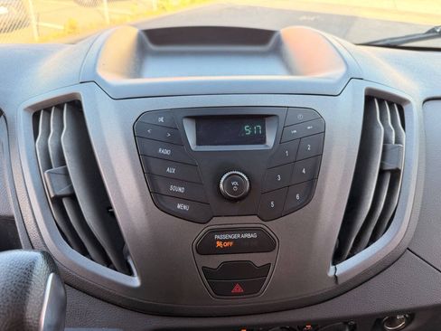 Used 2019 Ford Transit 250 130 Low Roof w/ Exterior Upgrade Package RWD image 40