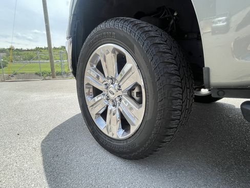 Used 2019 Ford F150 XLT w/ Equipment Group 302A Luxury AWD/4WD image 7