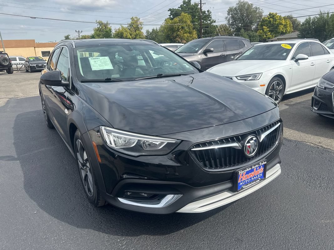 Used 2019 Buick Regal Essence w/ Sights and Sounds Package AWD/4WD image 27