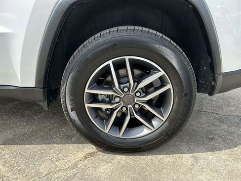 Used 2021 Jeep Grand Cherokee Limited image 8