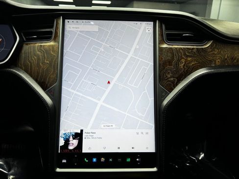 Used 2021 Tesla Model S Long Range image 24