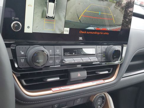New 2026 Toyota Grand Highlander AWD Hybrid image 28