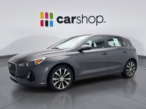 Used 2018 Hyundai Elantra GT FWD image 1