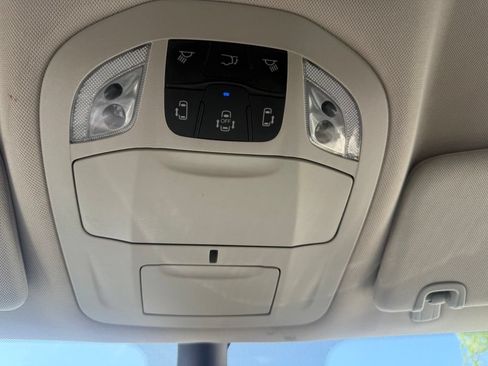 Used 2023 Chrysler Voyager LX FWD image 32