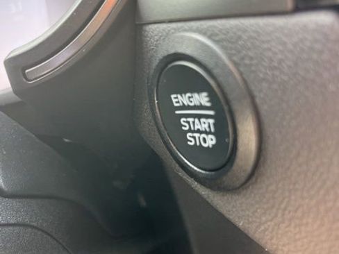 Used 2025 Ford Escape Active AWD/4WD image 21