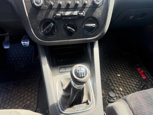 Used 2009 Volkswagen GTI 2-Door image 18