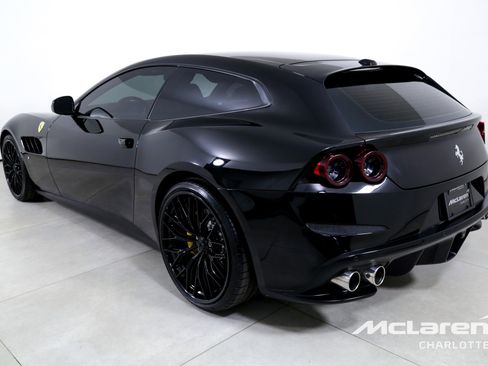 Used 2018 Ferrari GTC4Lusso T image 6