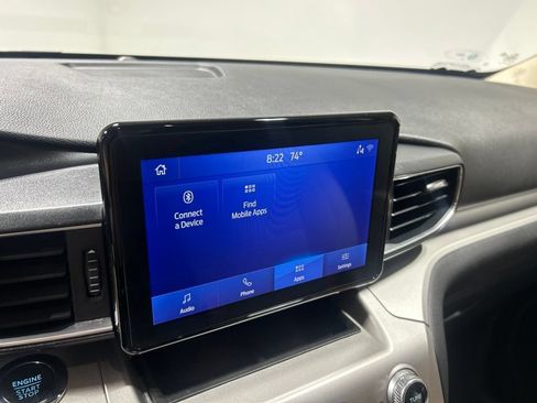 Used 2022 Ford Explorer XLT w/ Equipment Group 202A AWD/4WD image 40