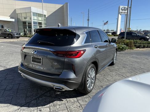 Certified 2025 INFINITI QX50 Pure image 7