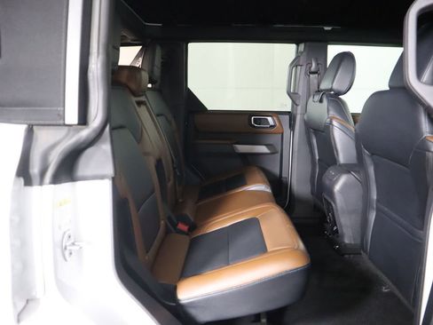 Used 2022 Ford Bronco Outer Banks image 23