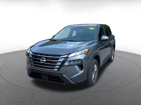 Used 2026 Nissan Rogue SV AWD/4WD image 6