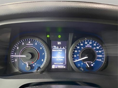 Used 2015 Toyota Sienna XLE w/ XLE Navigation Package AWD/4WD image 22