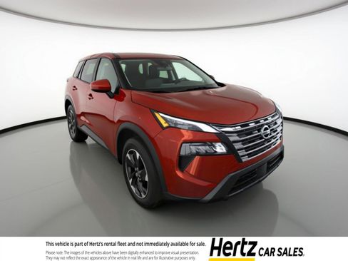 Used 2025 Nissan Rogue SV image 1