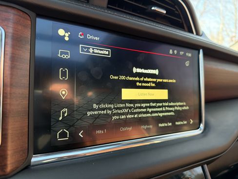 Used 2023 GMC Yukon Denali Ultimate image 21