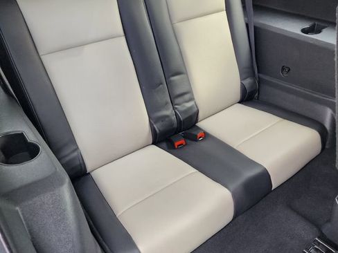 Used 2009 Dodge Journey R/T w/ Flexible Seating Group image 9