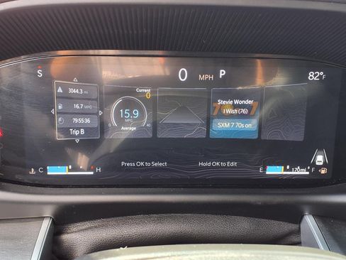 Used 2025 Jeep Wagoneer 2WD w/ Premium Group I image 13