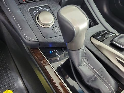 Used 2018 Lexus ES 350 350 w/ Luxury Package w/Wood Trim image 28