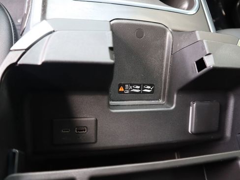 Used 2024 Chevrolet Silverado 2500 LTZ w/ LTZ Plus Package image 28