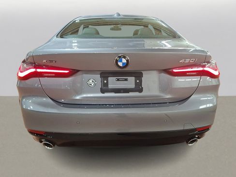 Used 2025 BMW 430i xDrive Coupe w/ Premium Package image 5