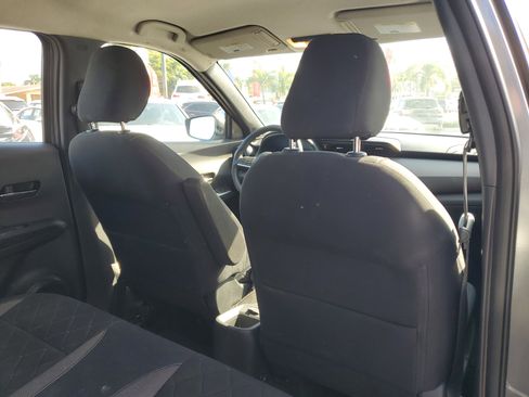 Used 2019 Nissan Kicks SV w/ Exterior Package image 36