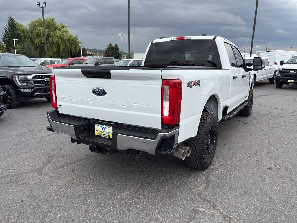 Used 2025 Ford F250 XLT AWD/4WD image 5