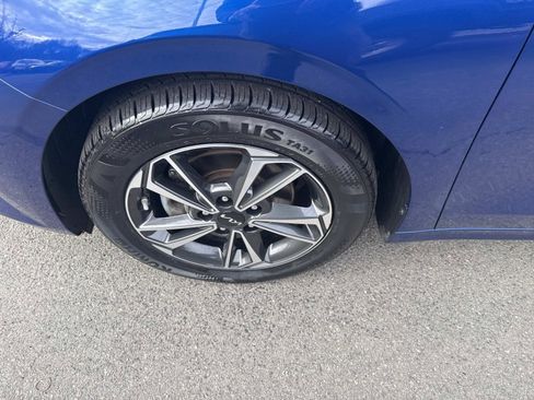 Used 2024 Kia Forte LXS w/ LXS Technology Package image 11