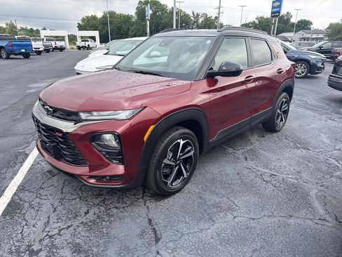 Used 2023 Chevrolet TrailBlazer RS AWD/4WD image 6