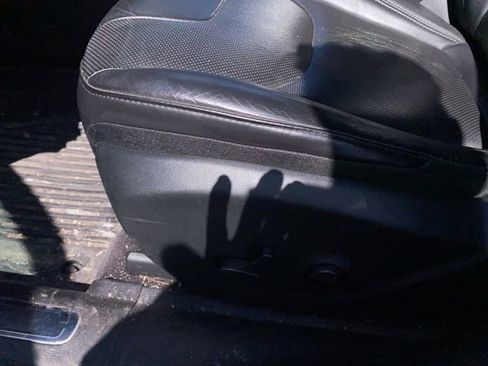 Used 2019 Jeep Cherokee Limited image 6