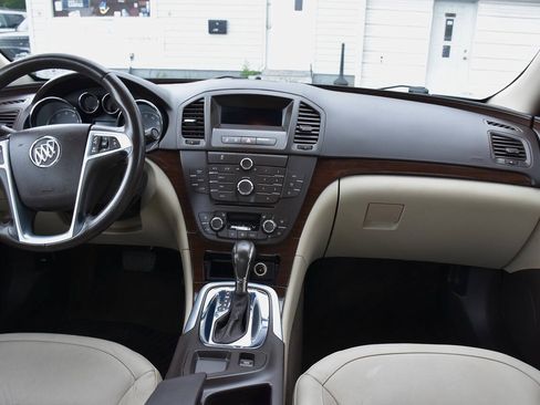 Used 2011 Buick Regal CXL FWD image 14