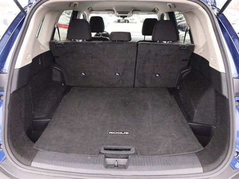 Certified 2023 Nissan Rogue SV image 7