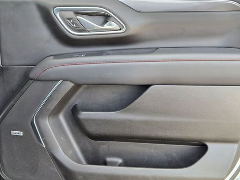 Used 2024 Chevrolet Suburban RST w/ Luxury Package image 33