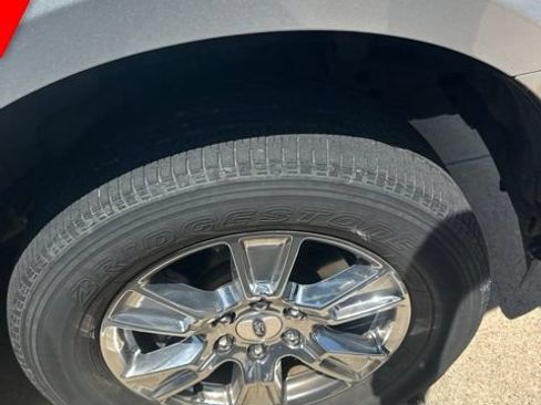 Used 2017 Ford F150 XLT w/ Equipment Group 302A Luxury RWD image 4