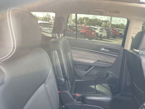 Used 2022 Volkswagen Atlas SE FWD image 33