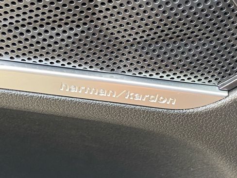 Used 2023 Hyundai Santa Fe Calligraphy AWD/4WD image 19