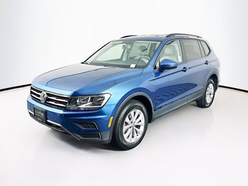 Used 2018 Volkswagen Tiguan S FWD image 3