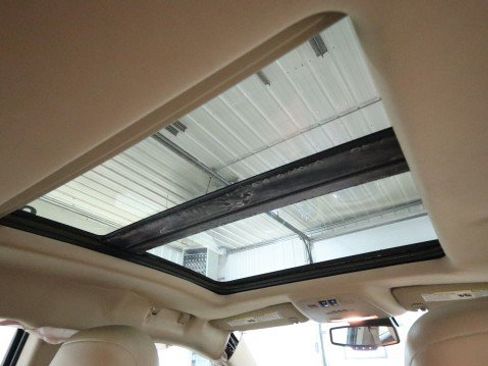 Used 2013 Buick LaCrosse Leather FWD image 12