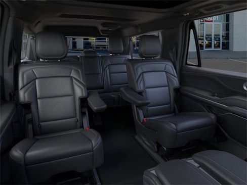New 2025 Lincoln Navigator L Reserve w/ Jet Appearance Package image 11