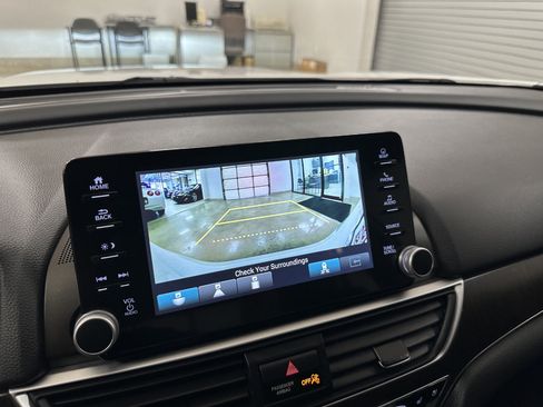 Used 2021 Honda Accord Touring image 65