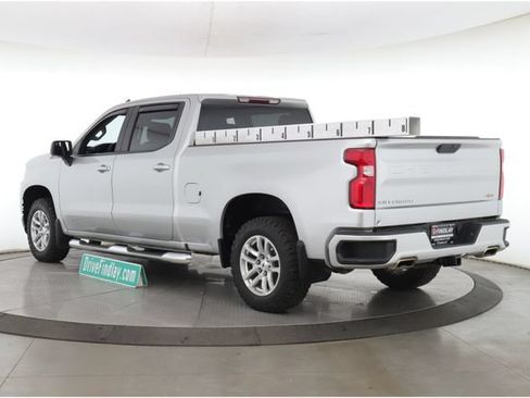 Used 2019 Chevrolet Silverado 1500 RST w/ Convenience Package AWD/4WD image 8
