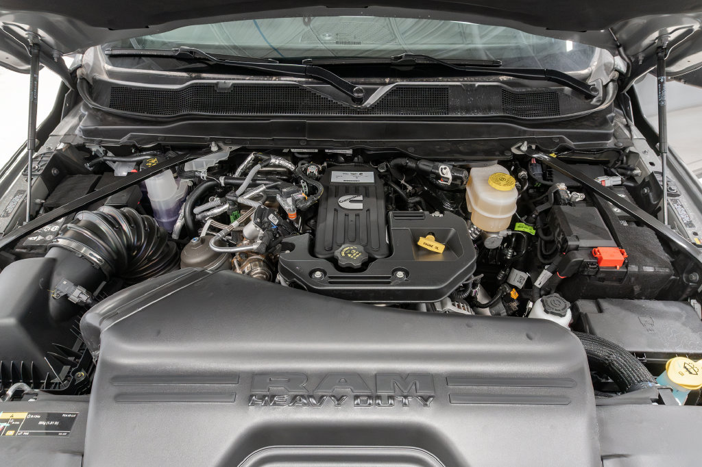 New 2027 RAM 3500 Big Horn AWD/4WD image 3