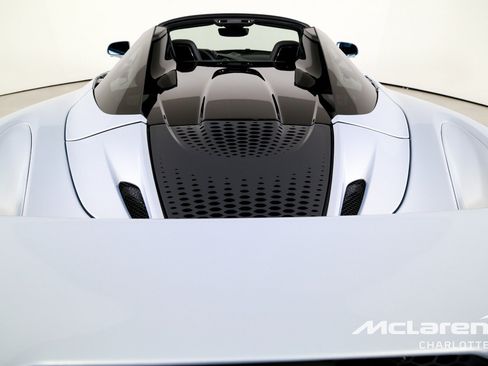 Used 2026 McLaren 750S Spider RWD image 26
