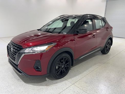 Used 2023 Nissan Kicks SR w/ Interior Electronics Package image 1