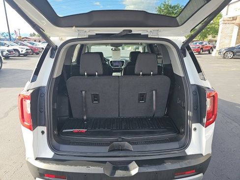Used 2023 GMC Acadia SLE w/ Driver Convenience Package image 15