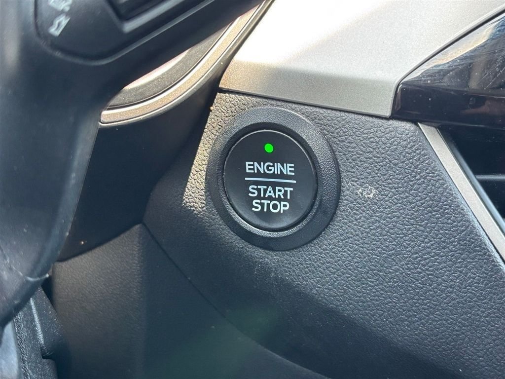 Used 2022 Ford Escape SE w/ Cold Weather Package FWD image 23