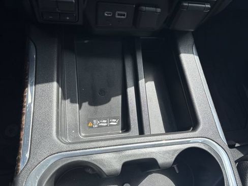 Used 2019 GMC Sierra 1500 Denali w/ Driver Alert Package II AWD/4WD image 42