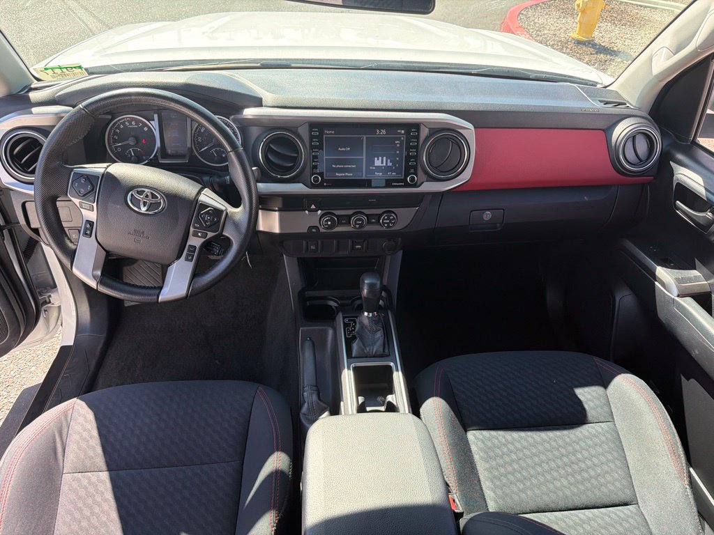 Used 2020 Toyota Tacoma SR5 RWD image 11