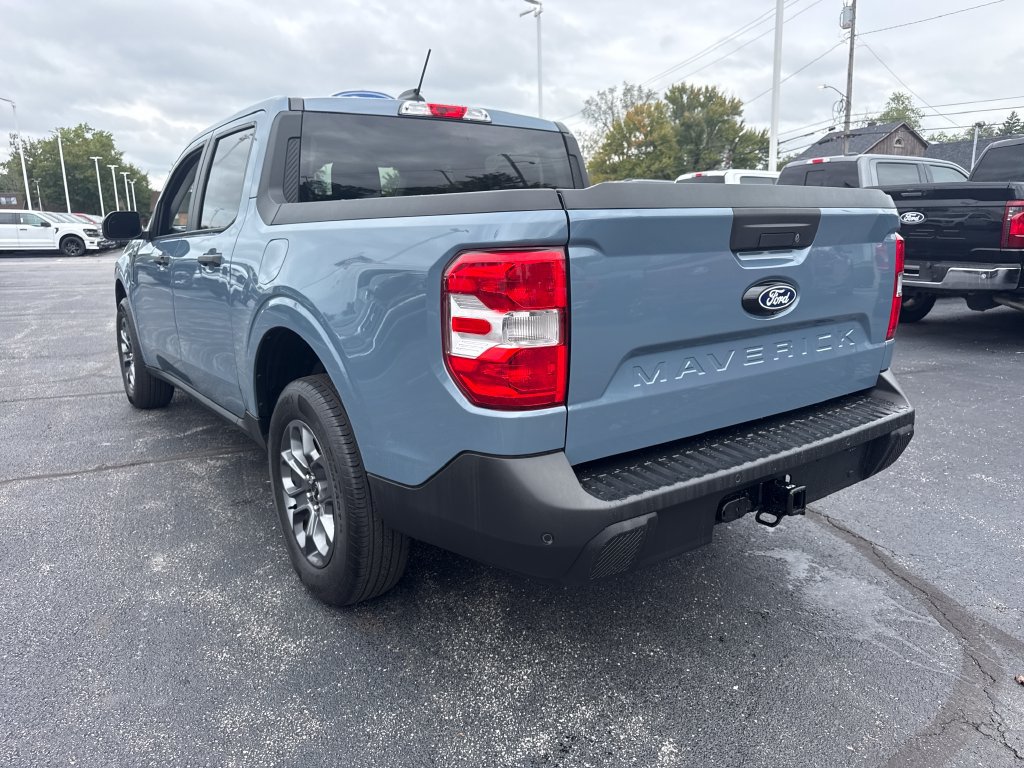 Used 2025 Ford Maverick XLT w/ Equipment Group 301A AWD/4WD image 9