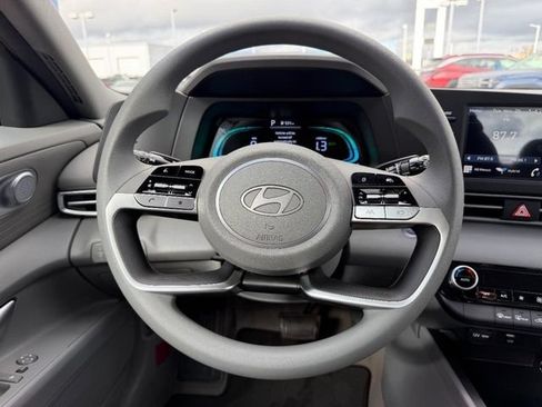 New 2026 Hyundai Elantra Hybrid FWD image 9